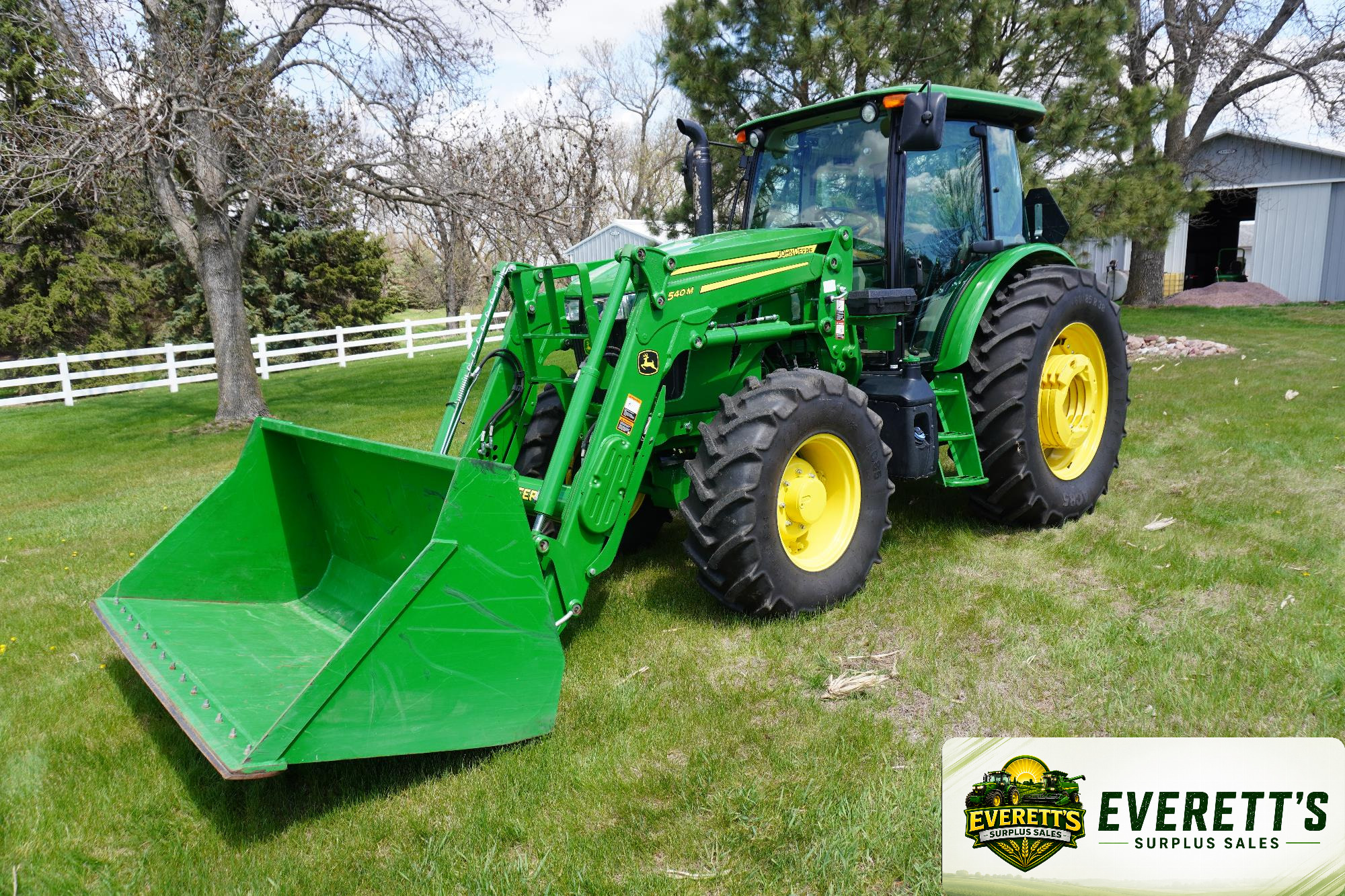 2018 John Deere 6105E