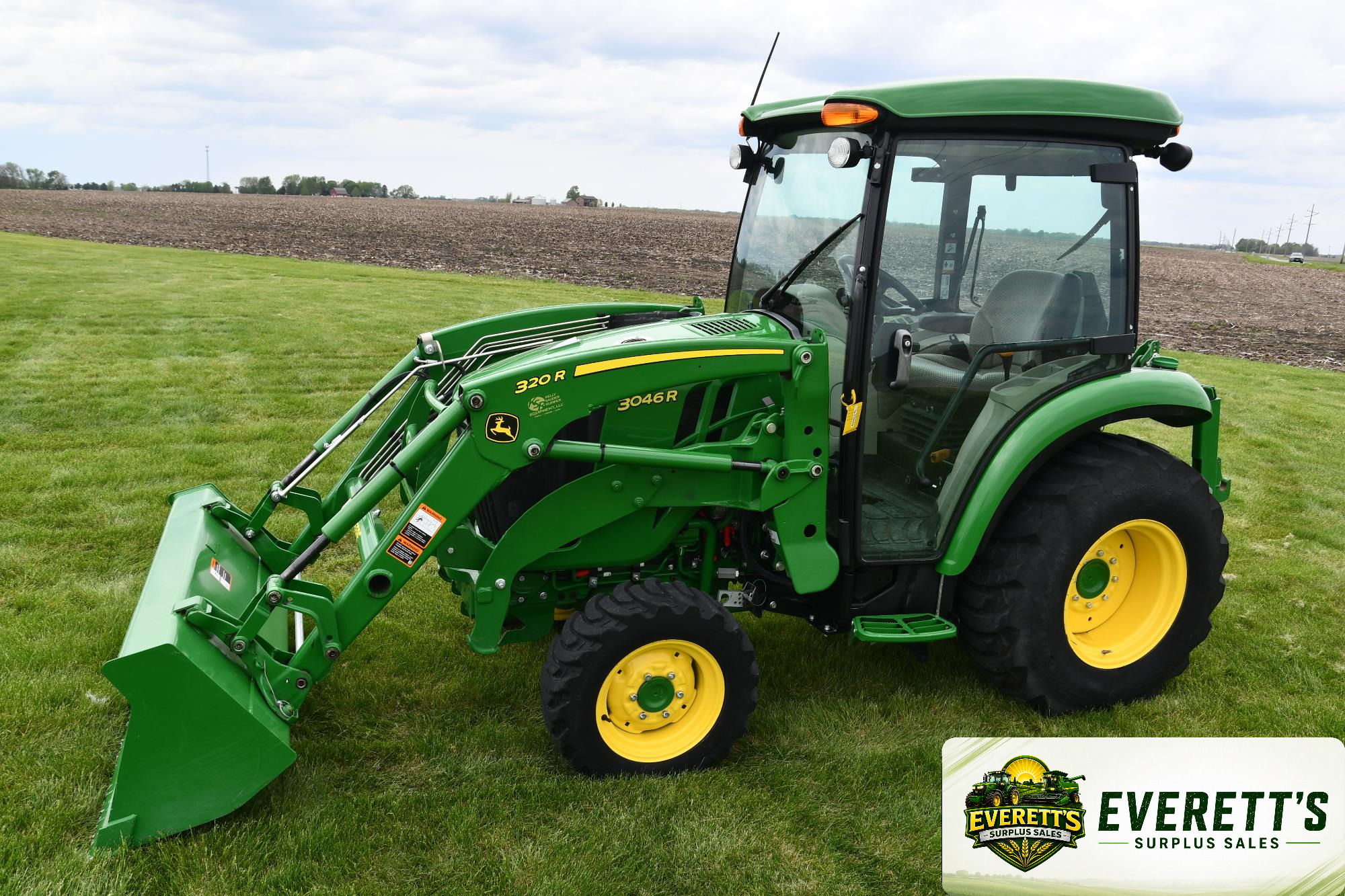 2018 John Deere 3046R